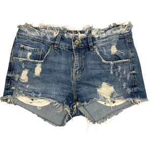 ZARA Trafaluc Women’s 8 Jean Shorts Distressed Denim Frayed Heart Pockets
